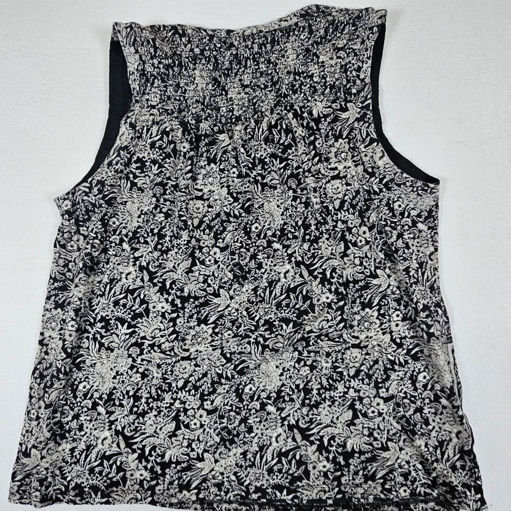 Lucky Brand Womens Black White Floral Woodblock Sleeveless Smocked Top 7W64682 L - Picture 7 of 11
